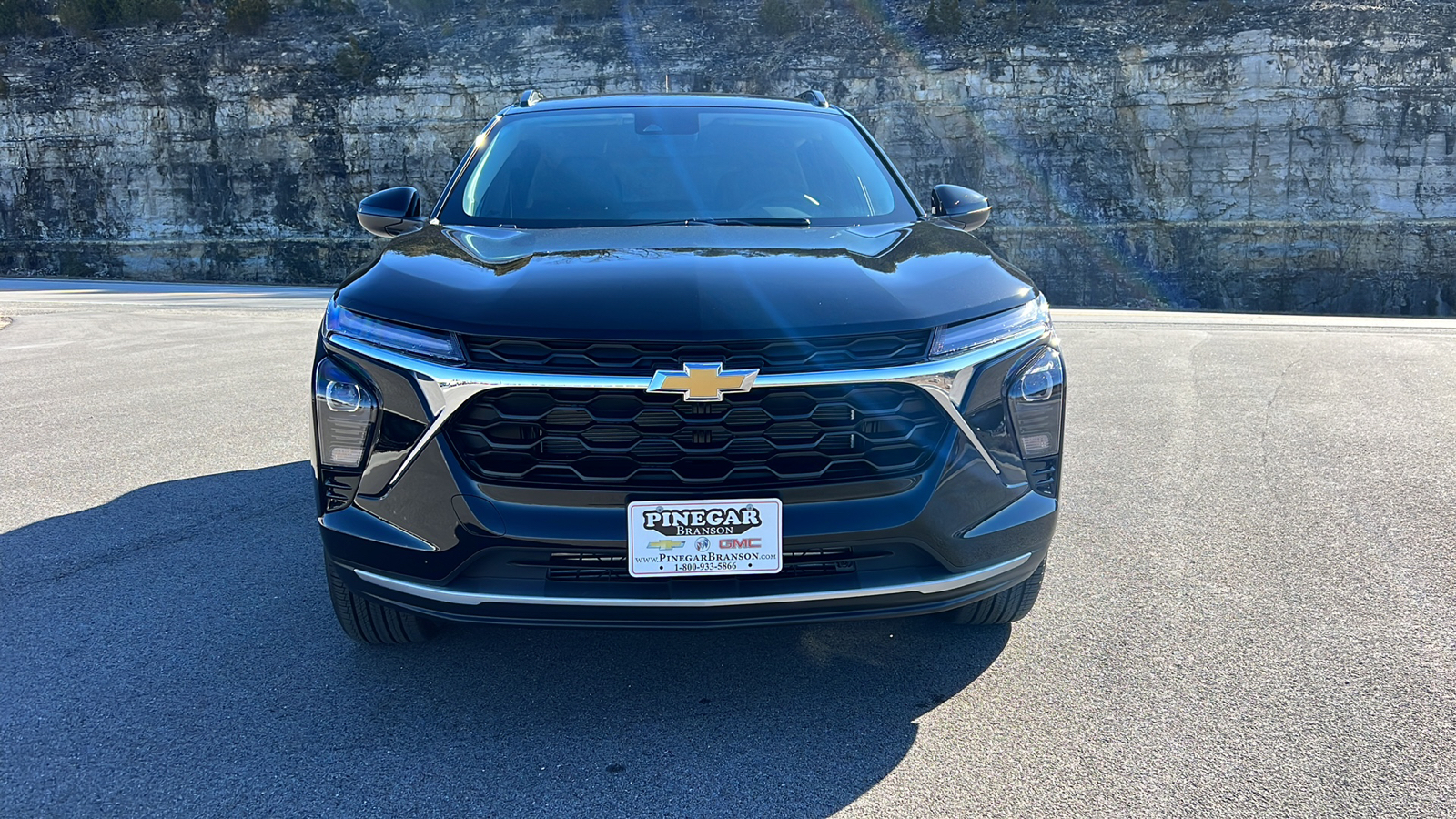 2025 Chevrolet Trax LT 2