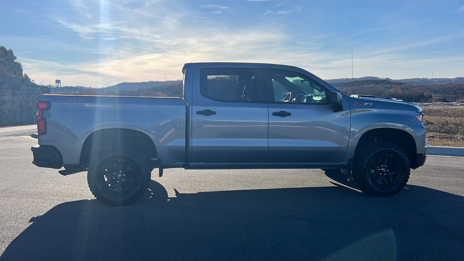 2025 Chevrolet Silverado 1500 Custom Trail Boss 9