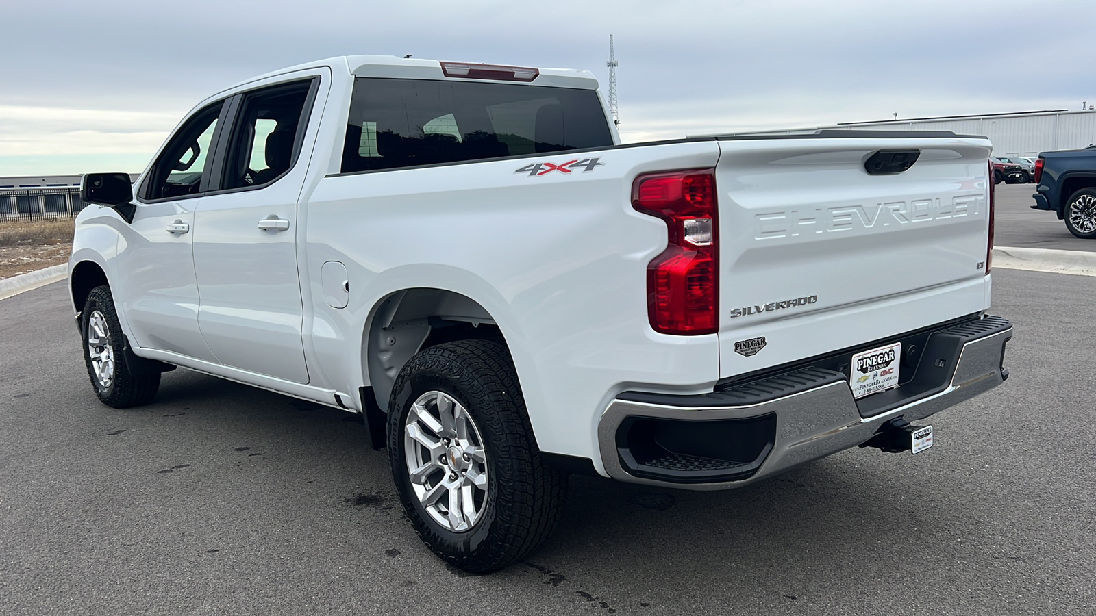 2025 Chevrolet Silverado 1500 LT 6