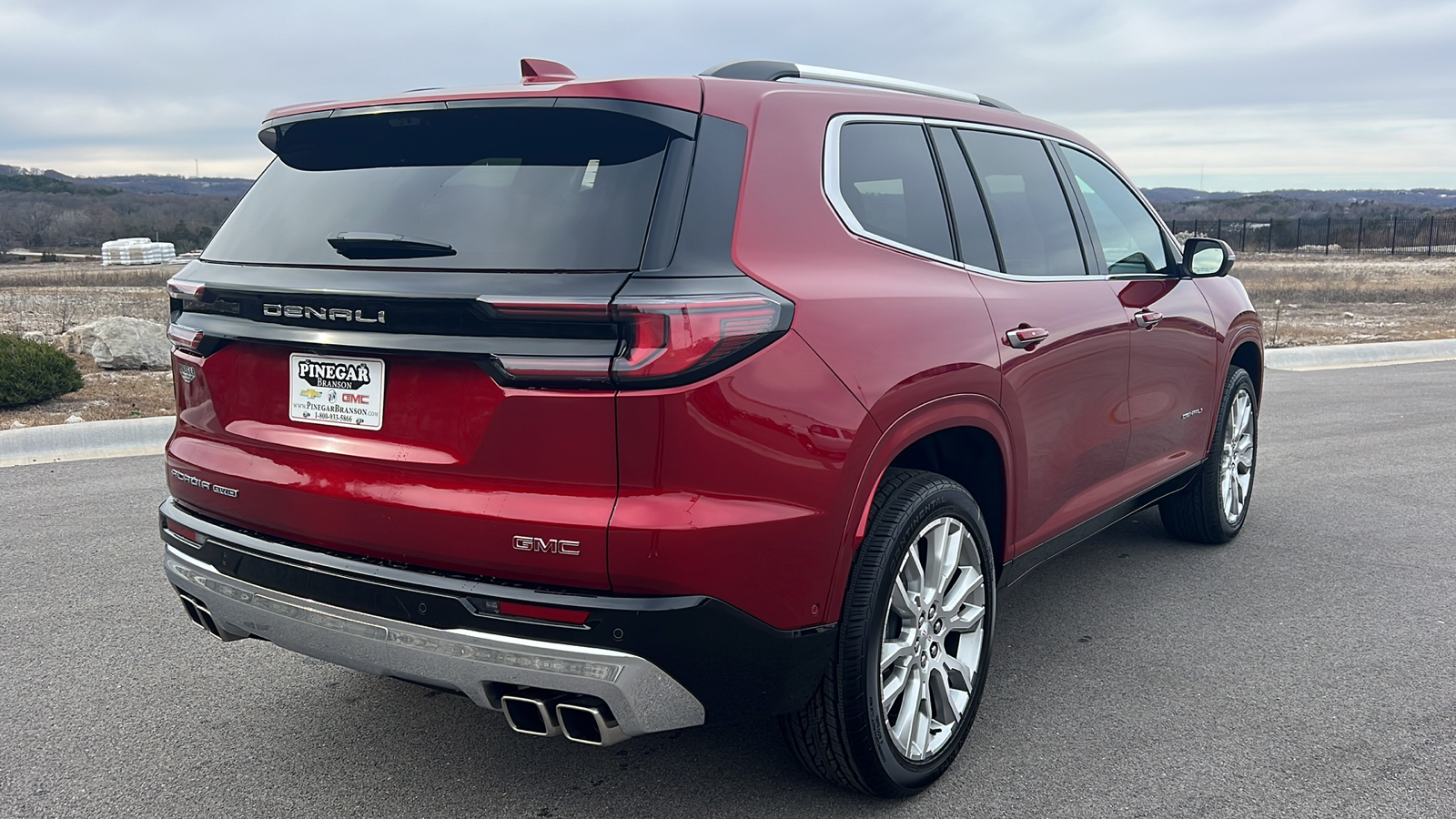 2025 GMC Acadia AWD Denali 8