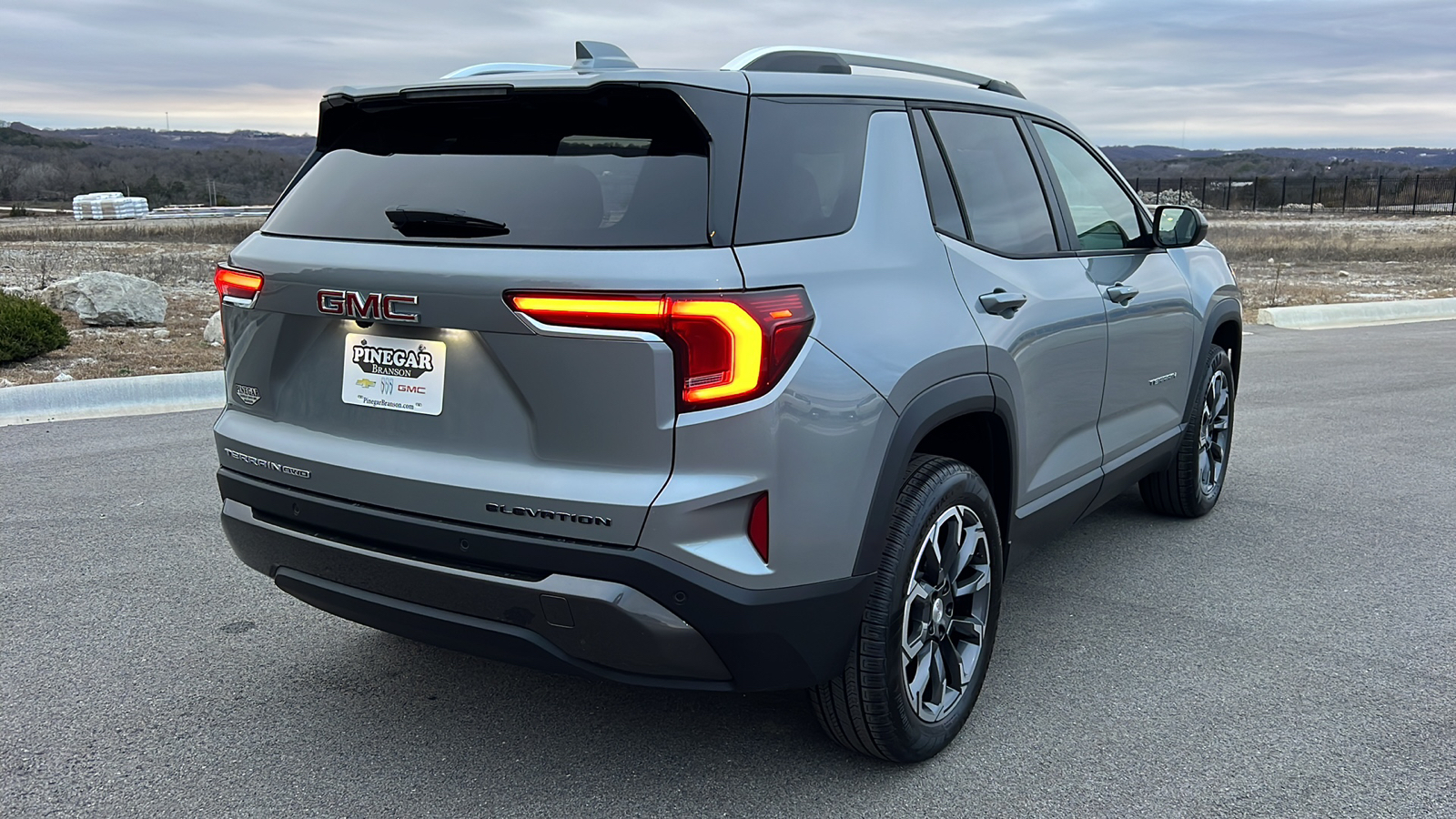 2025 GMC Terrain Elevation 8