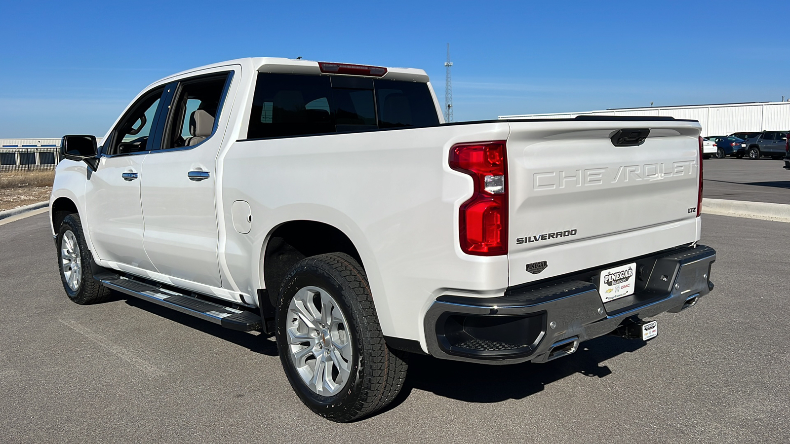 2025 Chevrolet Silverado 1500 LTZ 6