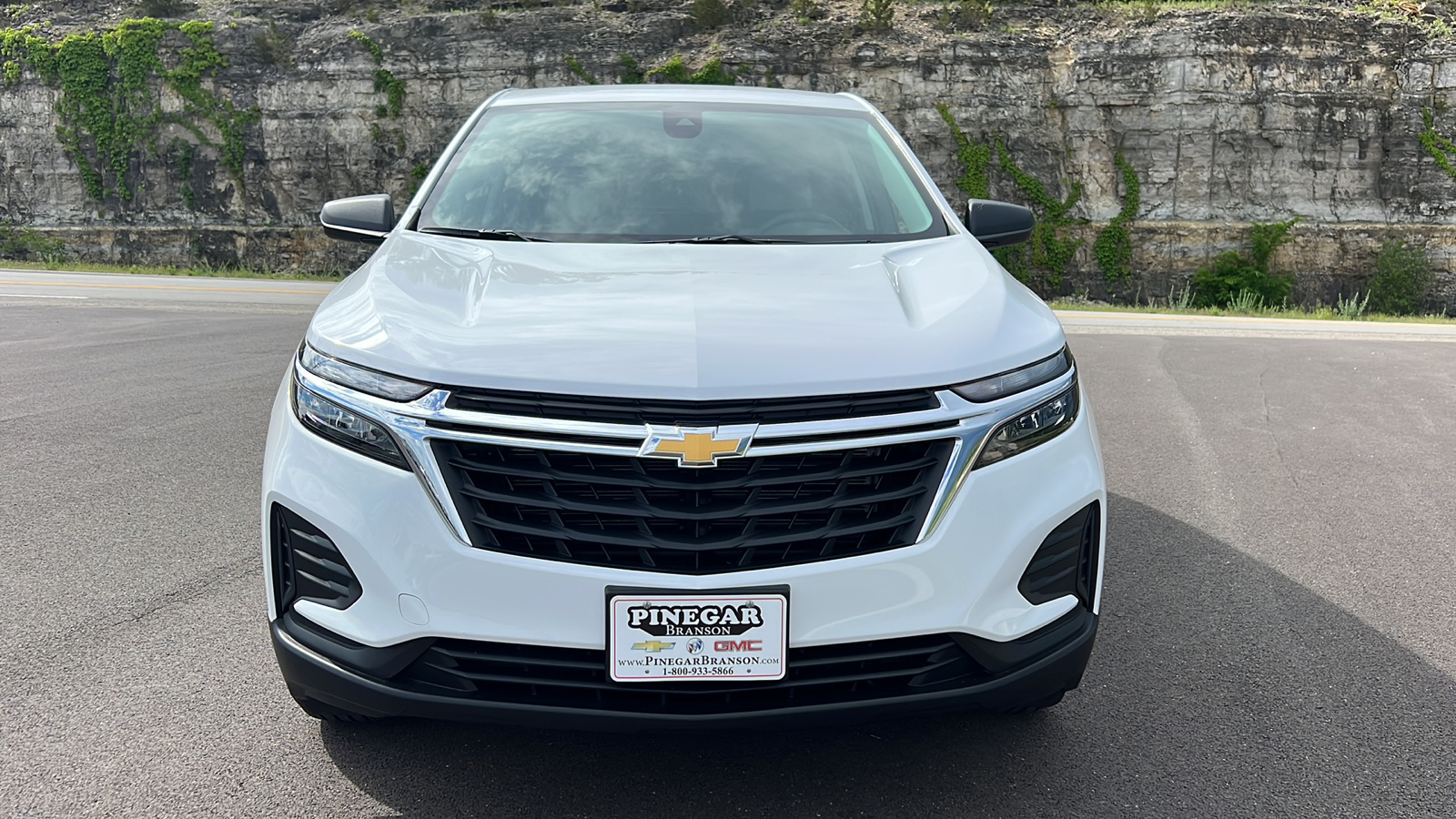 2024 Chevrolet Equinox LS 2