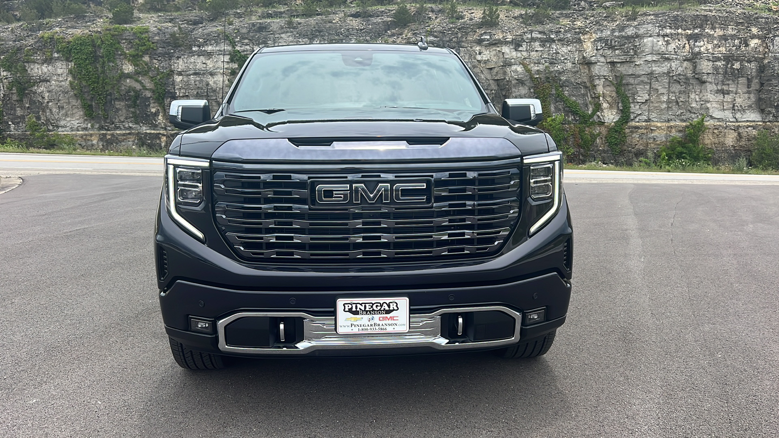 2024 GMC Sierra 1500 Denali Ultimate 2