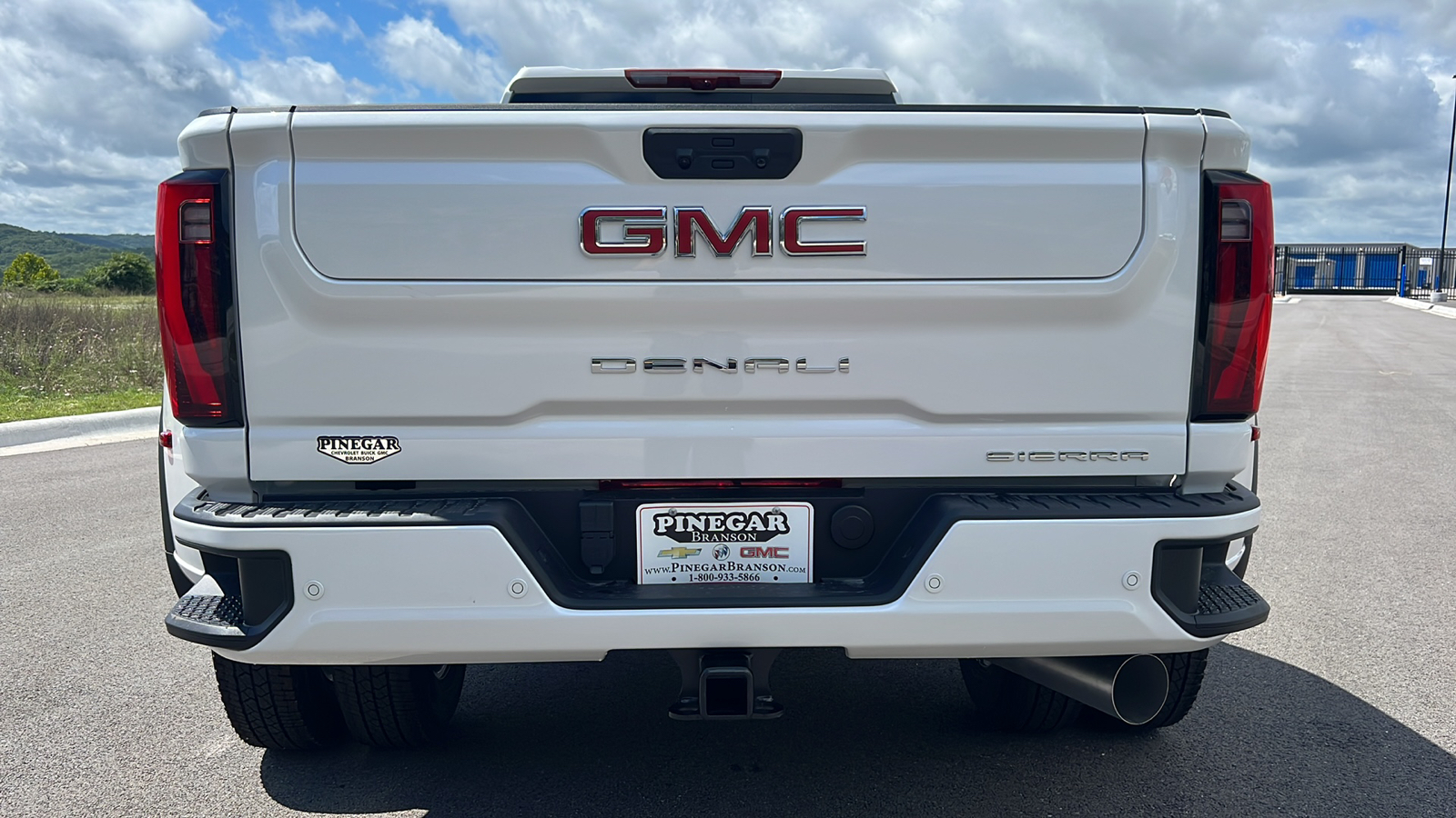 2024 GMC Sierra 3500HD Denali 7