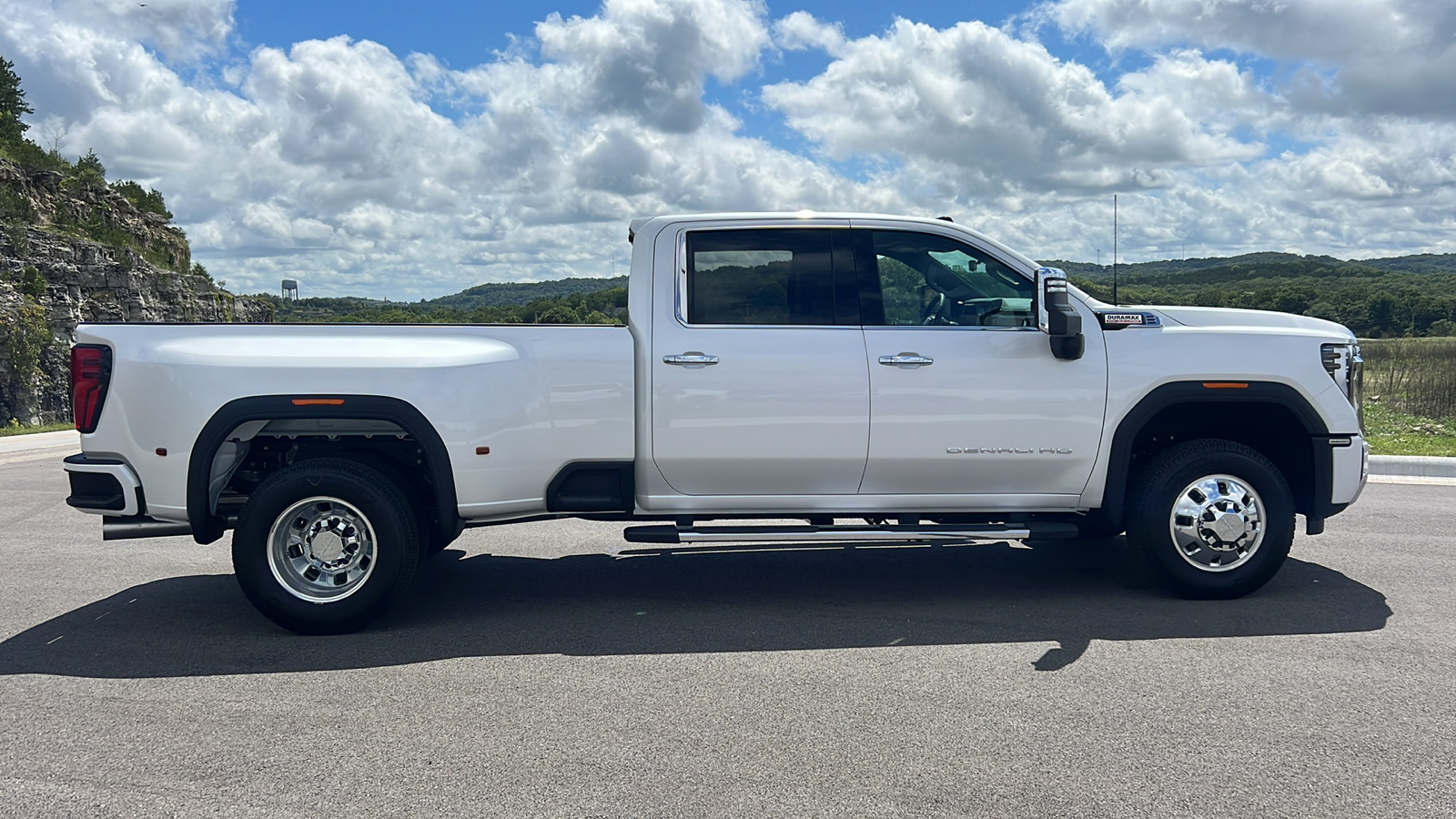 2024 GMC Sierra 3500HD Denali 9