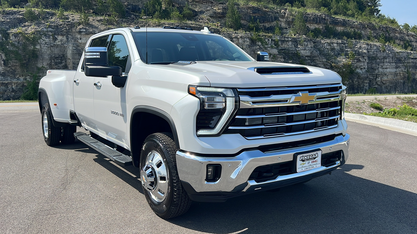 2024 Chevrolet Silverado 3500 LTZ 1