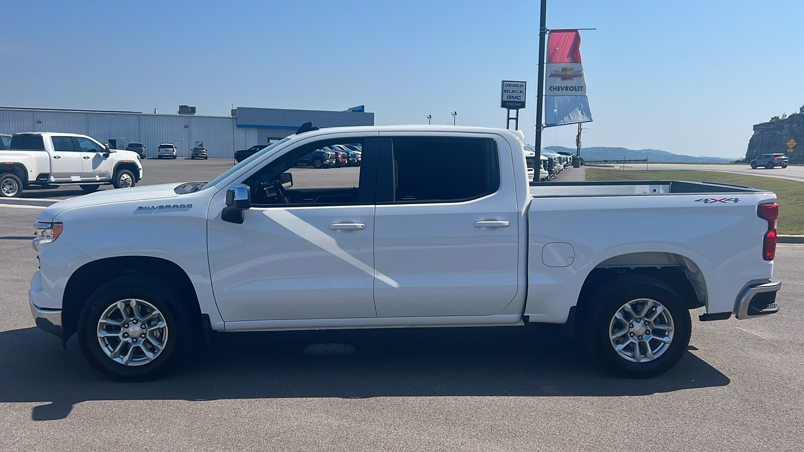 2024 Chevrolet Silverado 1500 LT 4