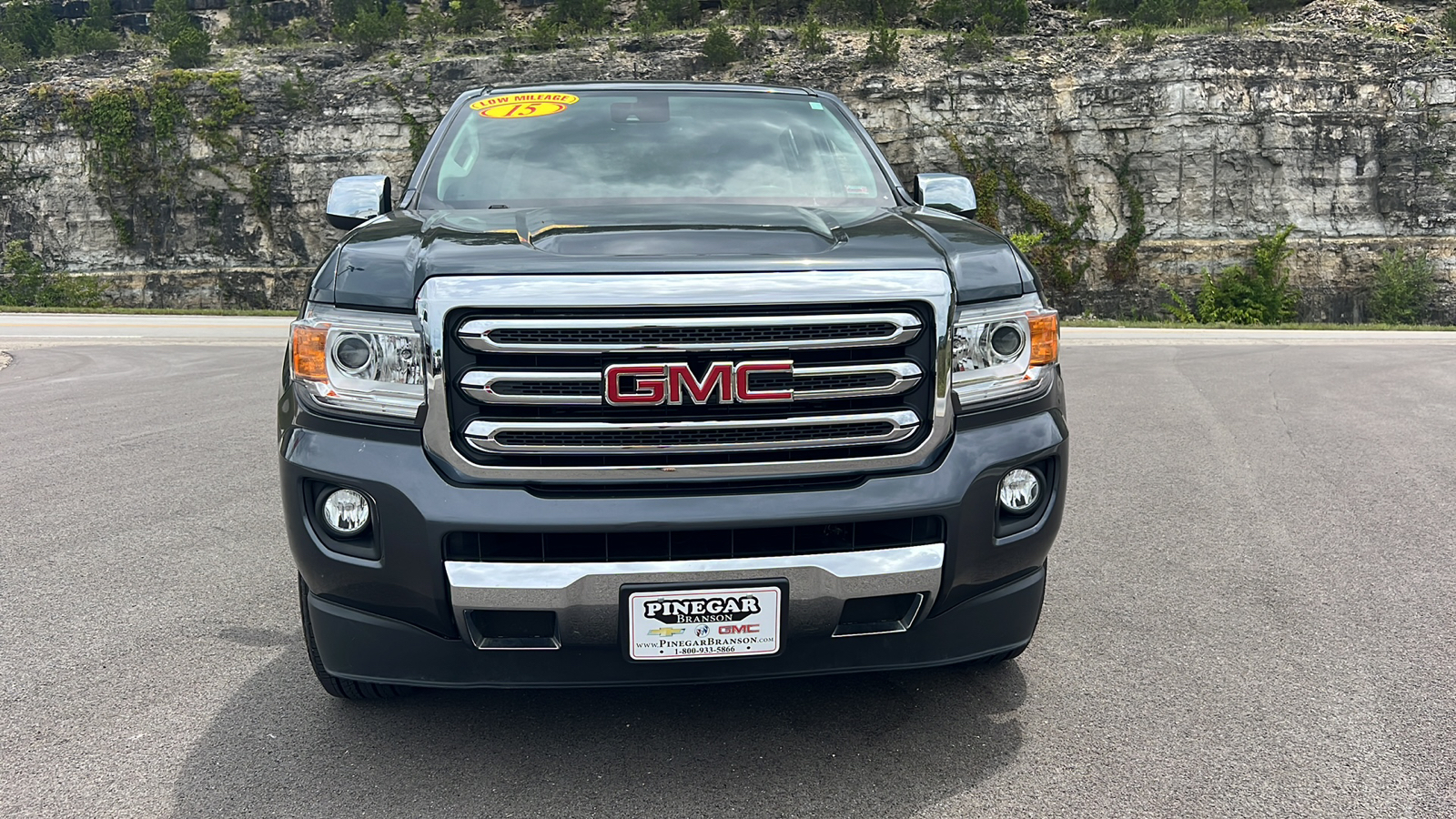 2015 GMC Canyon 2WD SLT 2