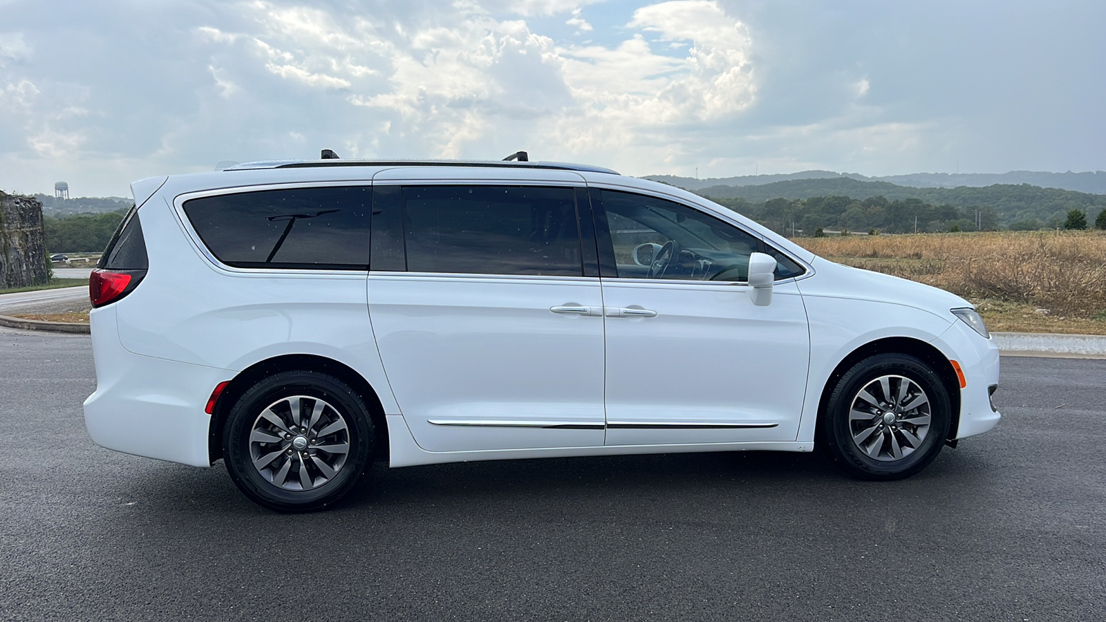 2020 Chrysler Pacifica Touring L Plus 9