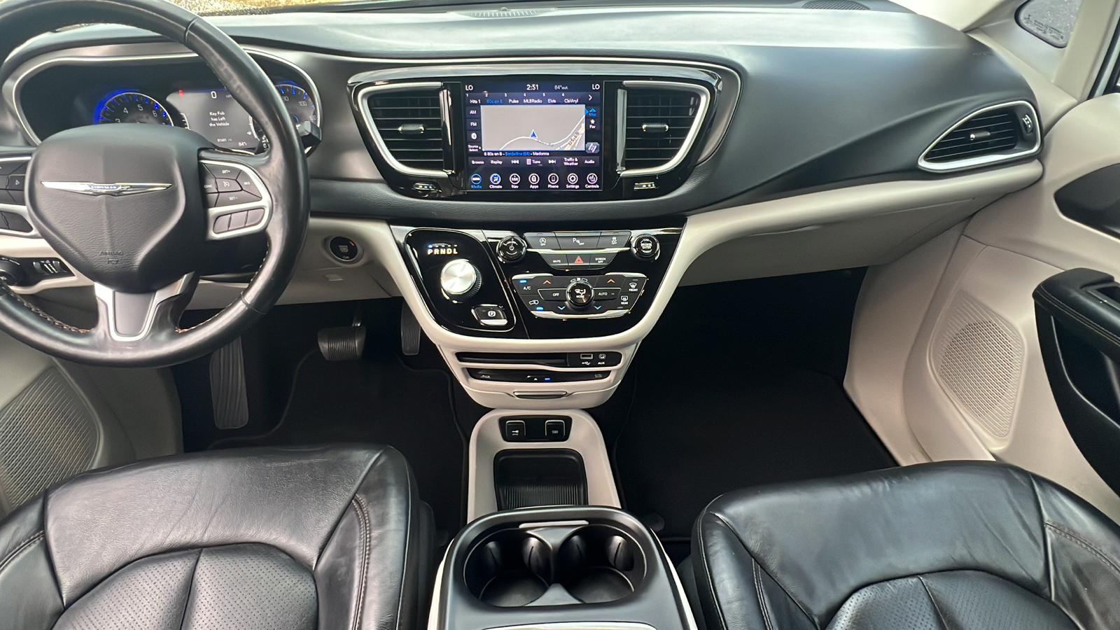 2020 Chrysler Pacifica Touring L Plus 17