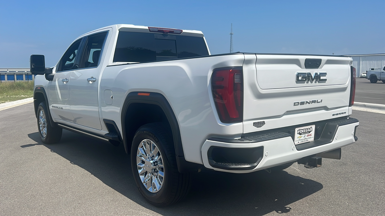 2024 GMC Sierra 2500HD Denali Ultimate 6