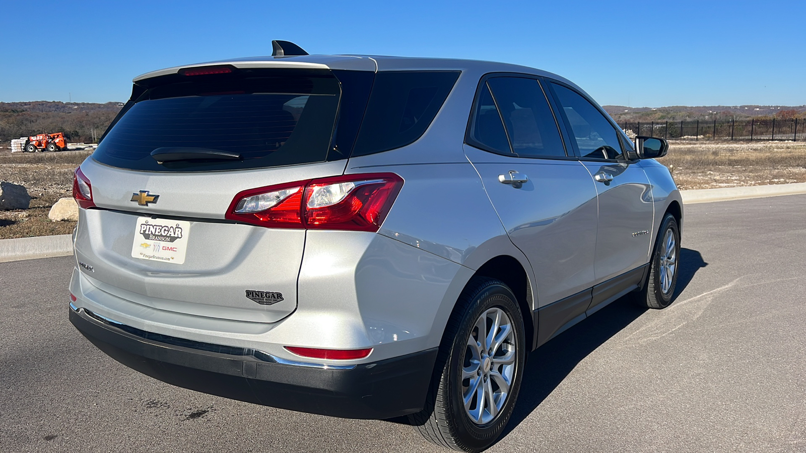 2018 Chevrolet Equinox LS 8