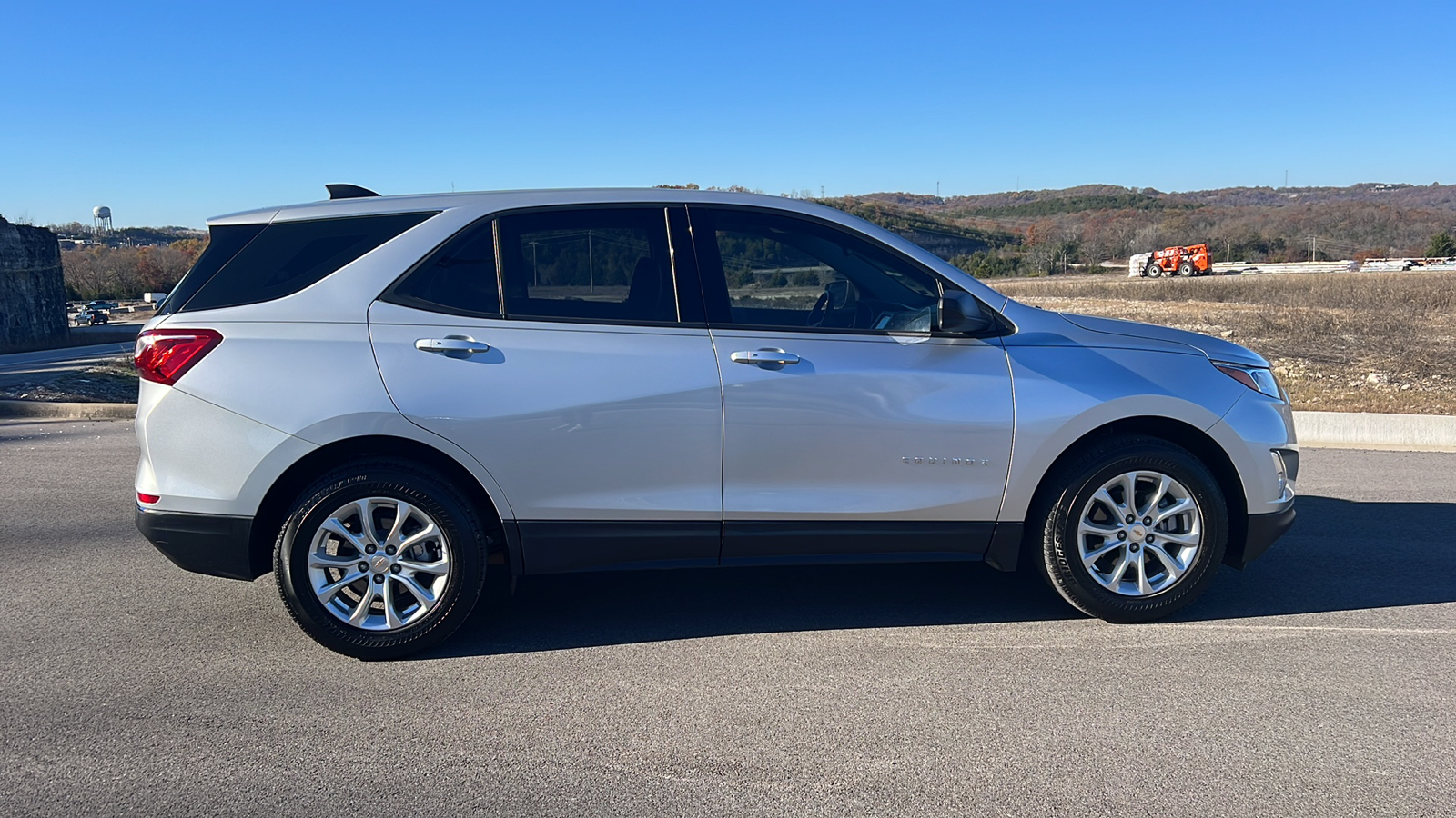 2018 Chevrolet Equinox LS 9