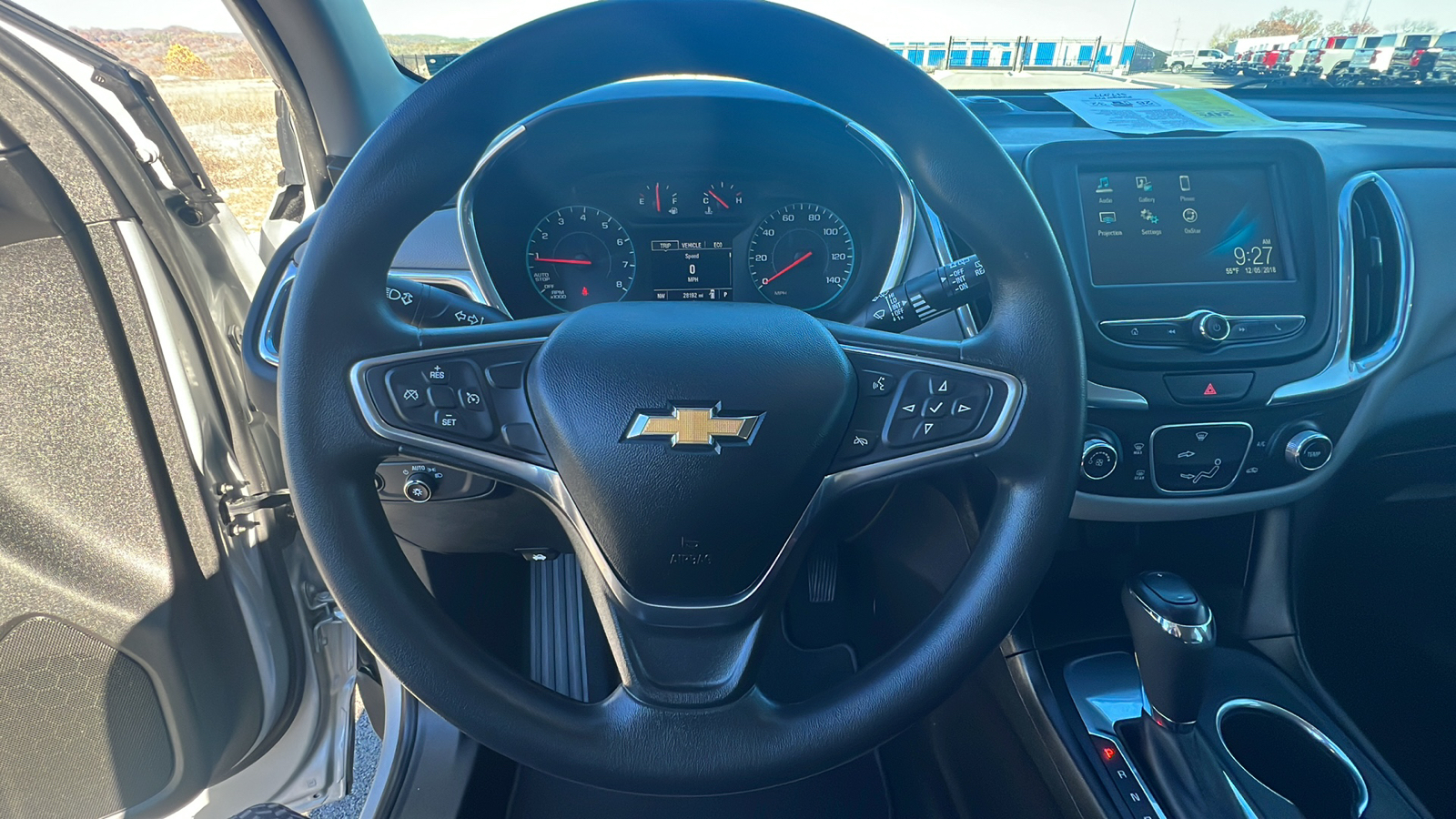 2018 Chevrolet Equinox LS 23