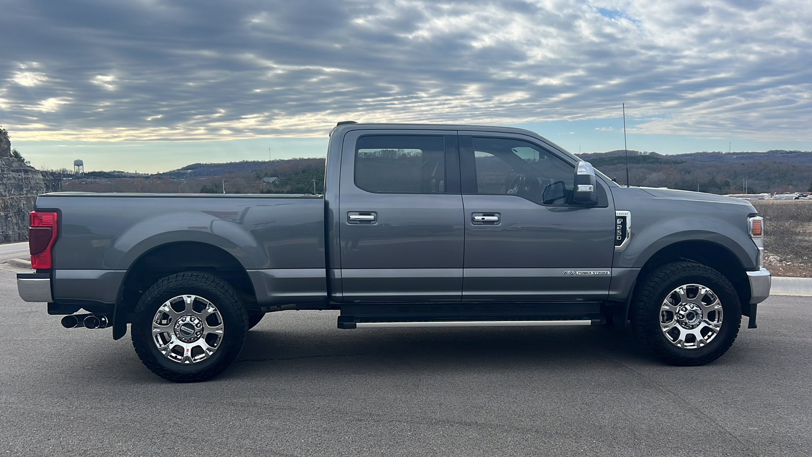 2022 Ford Super Duty F-250 SRW LARIAT 9