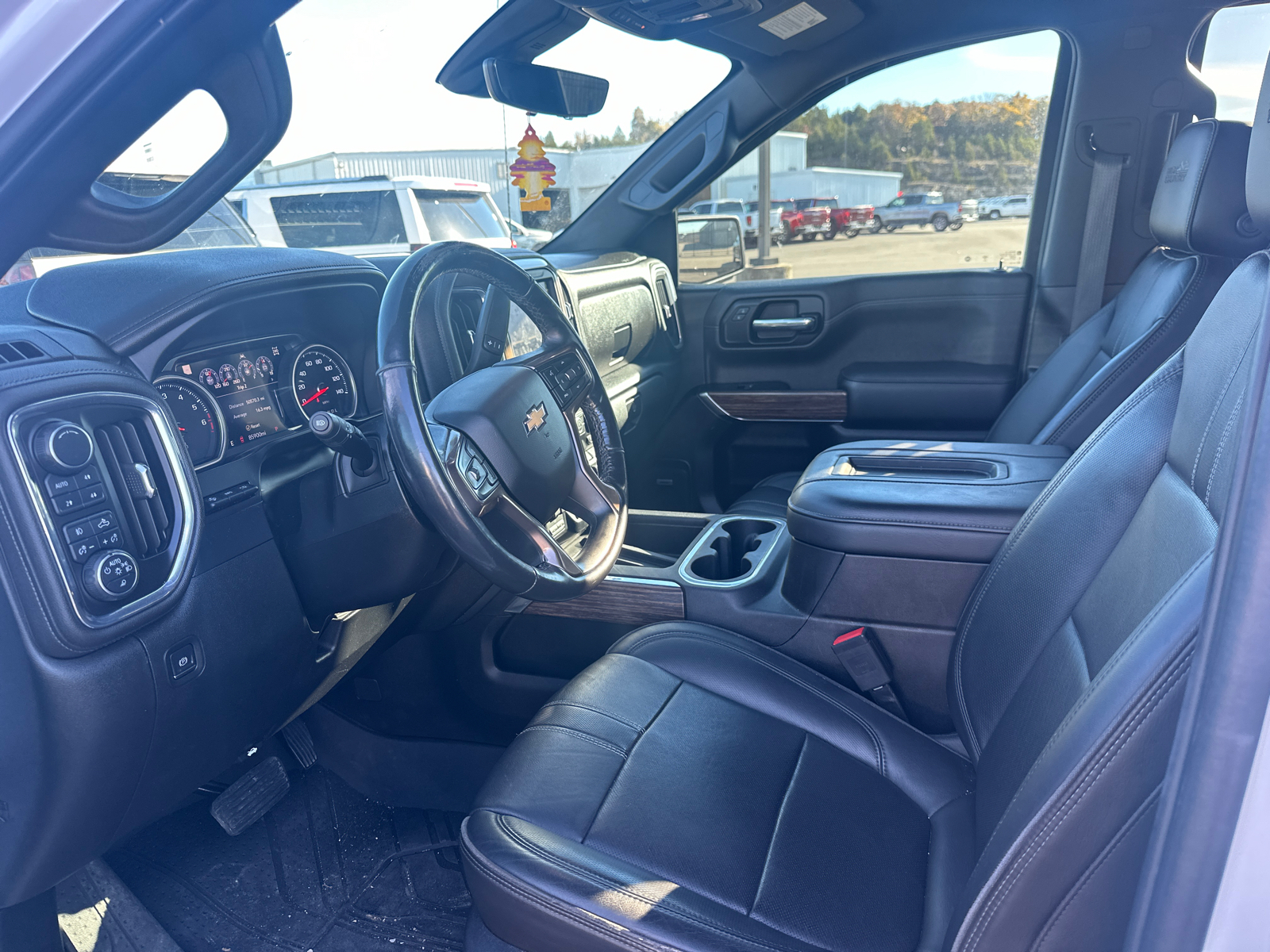 2019 Chevrolet Silverado 1500 High Country 3