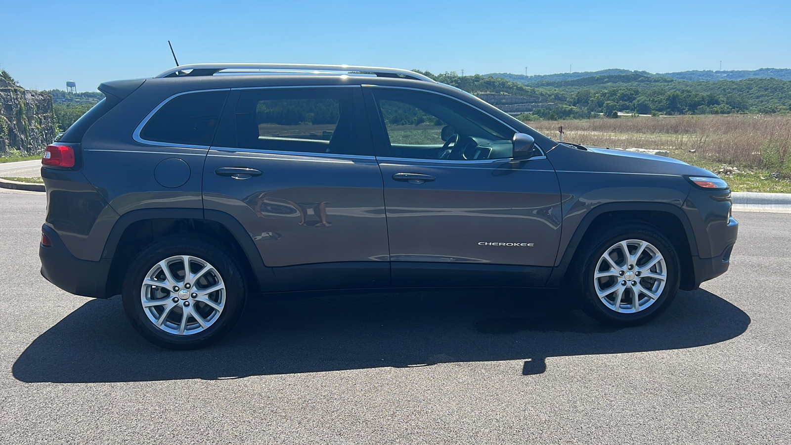 2018 Jeep Cherokee Latitude Plus 9