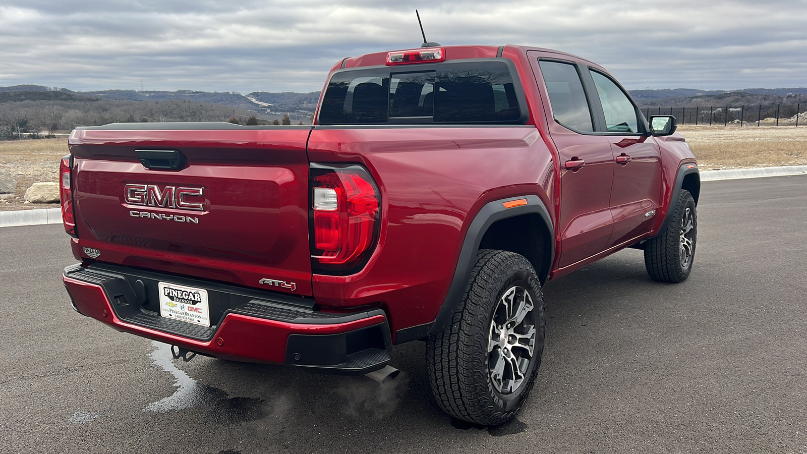 2023 GMC Canyon 4WD AT4 8