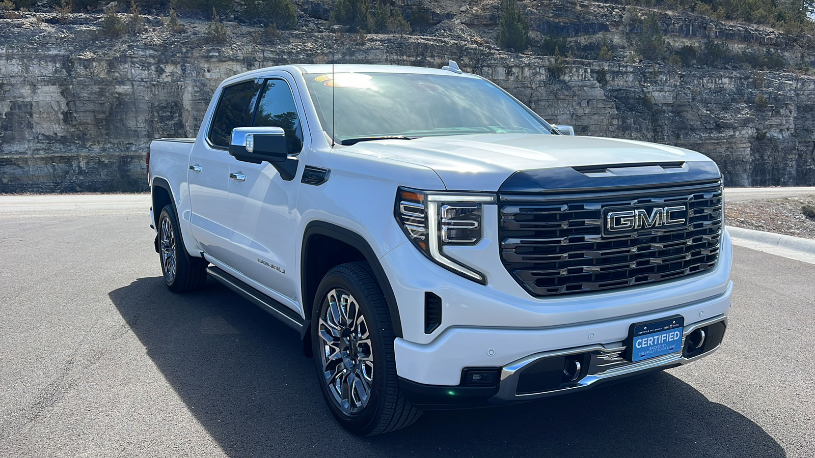 2023 GMC Sierra 1500 Denali Ultimate 1