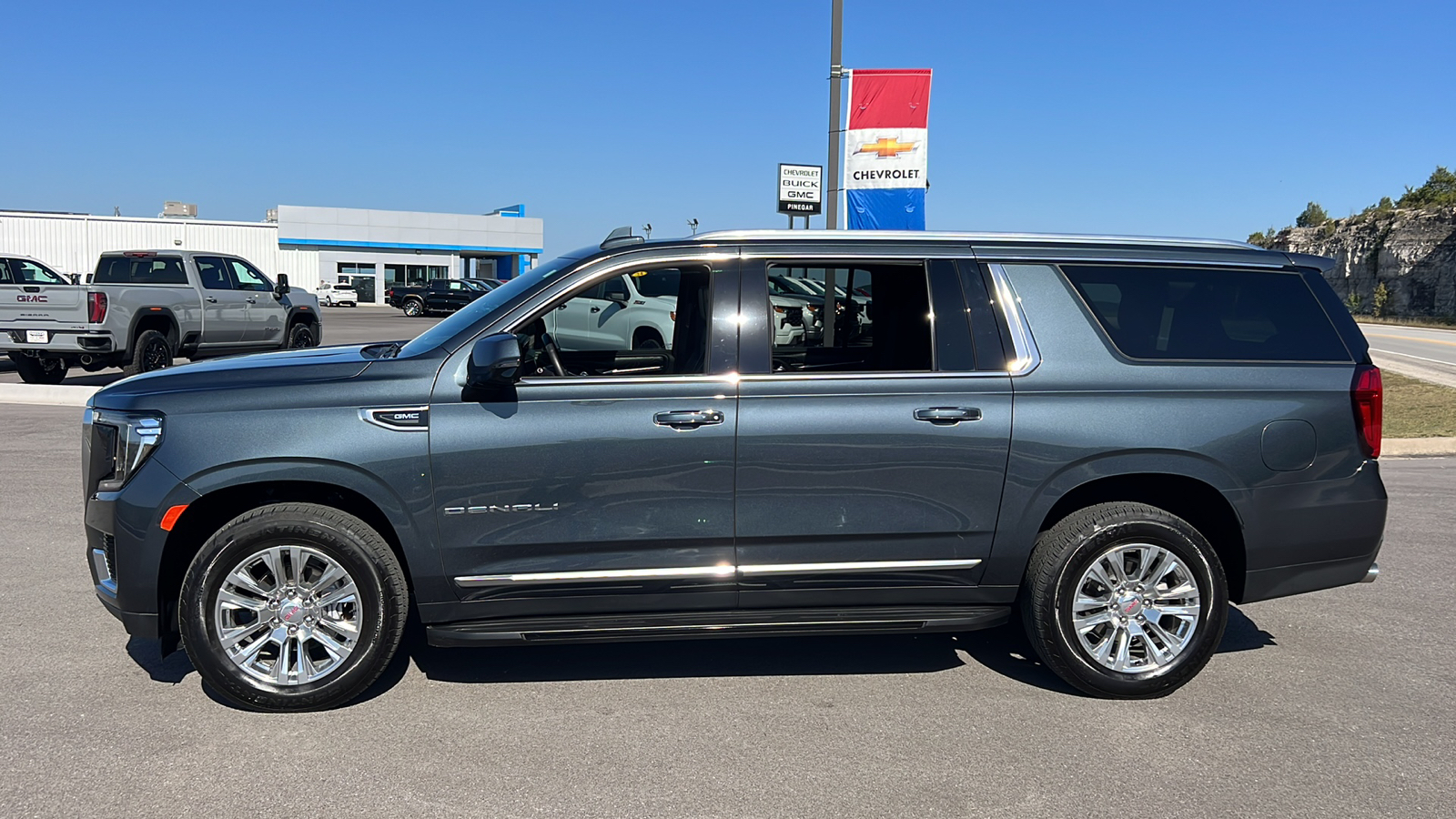 2021 GMC Yukon Denali 4