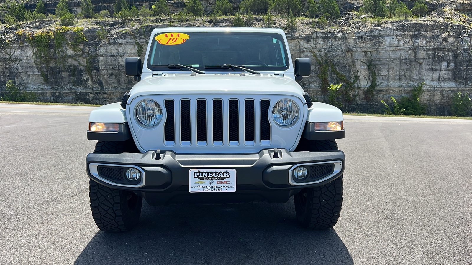 2019 Jeep Wrangler Unlimited Sahara 2