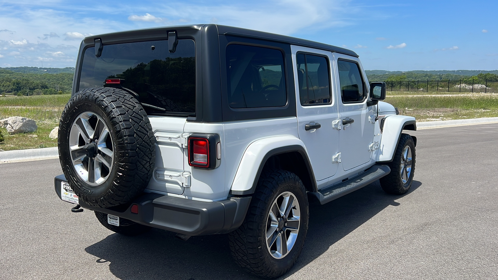 2019 Jeep Wrangler Unlimited Sahara 8