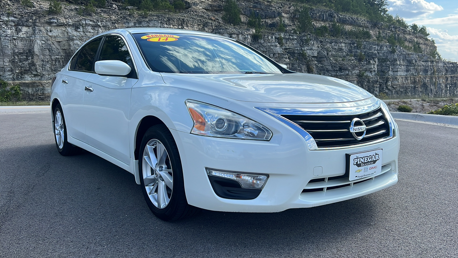 2014 Nissan Altima 2.5 SV 1