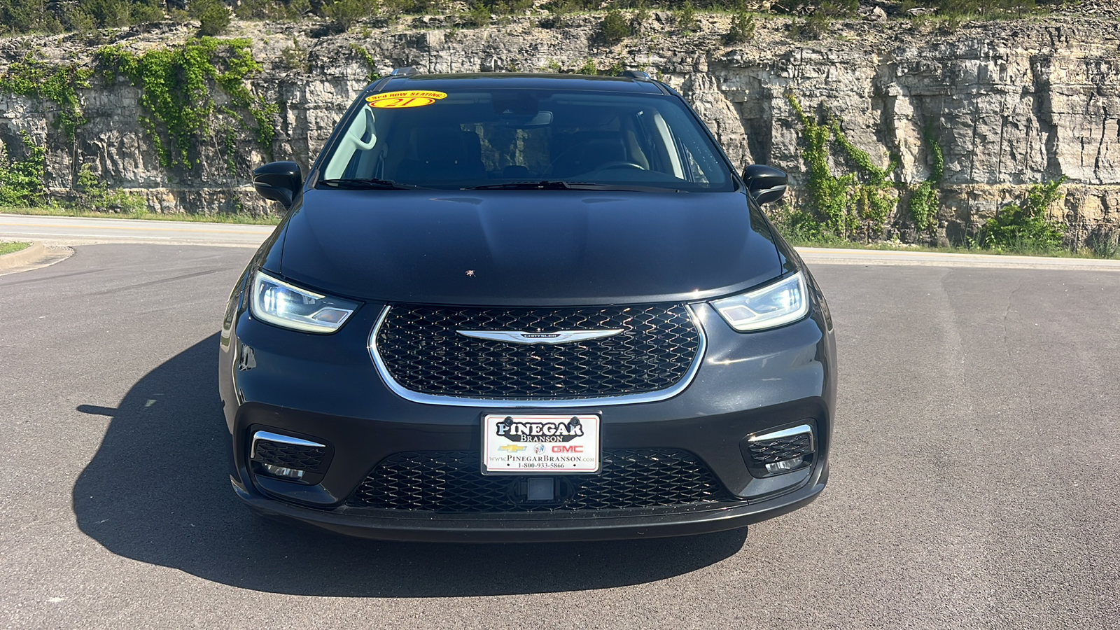 2021 Chrysler Pacifica Touring L 2