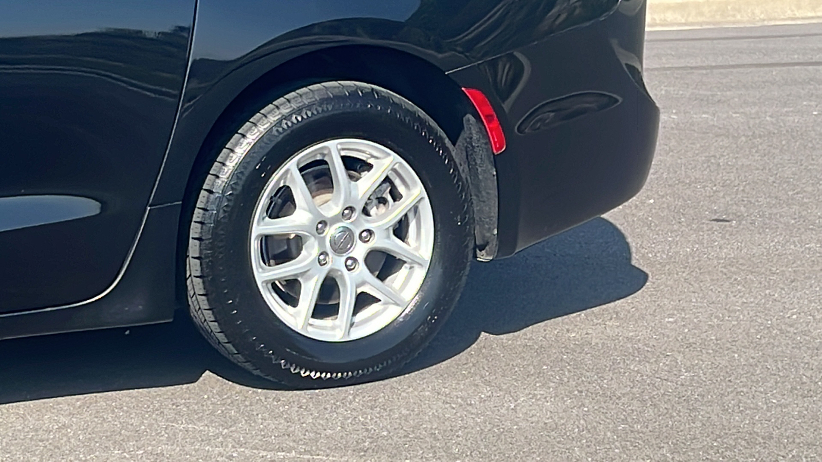 2021 Chrysler Pacifica Touring L 5