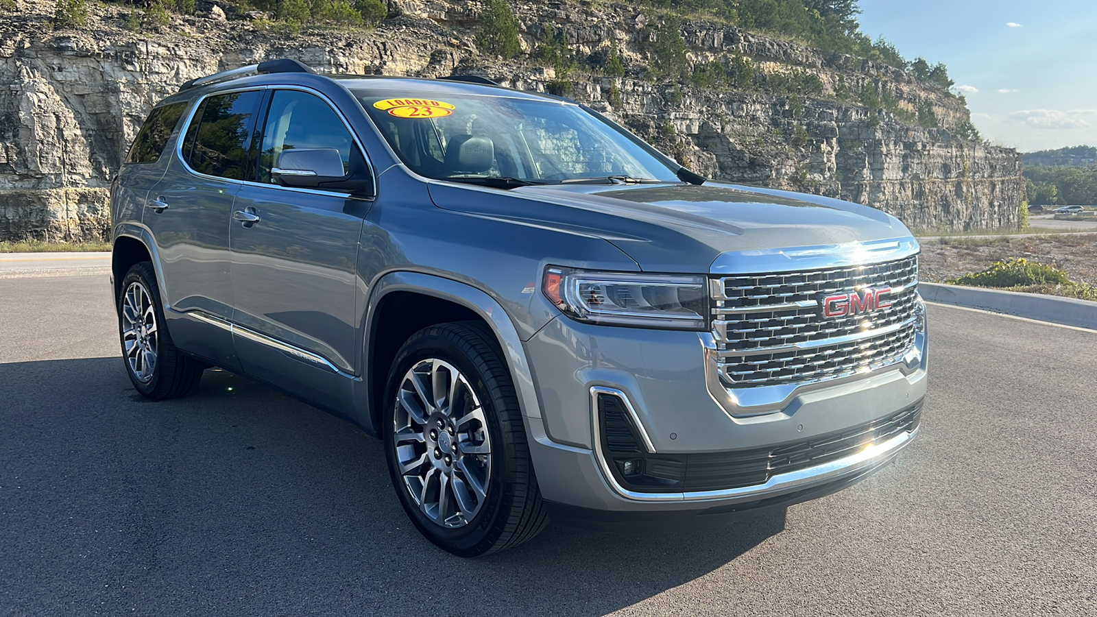 2023 GMC Acadia Denali 1