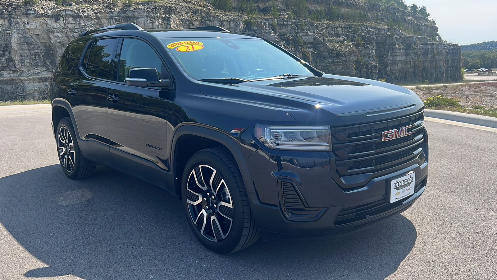 2021 GMC Acadia SLE 1