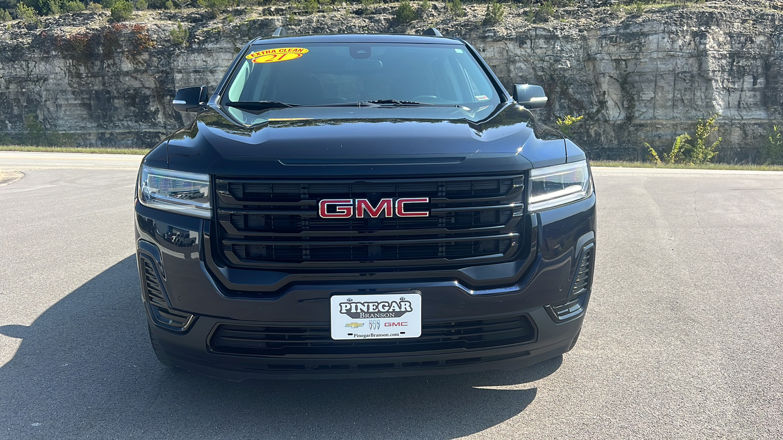 2021 GMC Acadia SLE 2