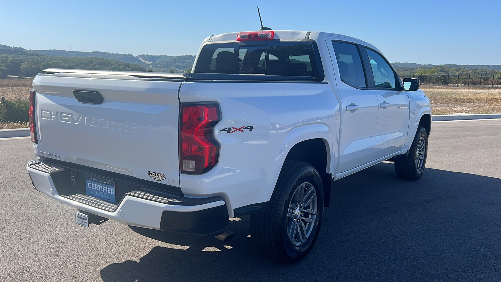 2023 Chevrolet Colorado 4WD LT 8