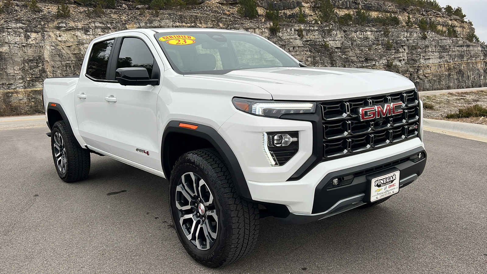 2023 GMC Canyon 4WD AT4 1