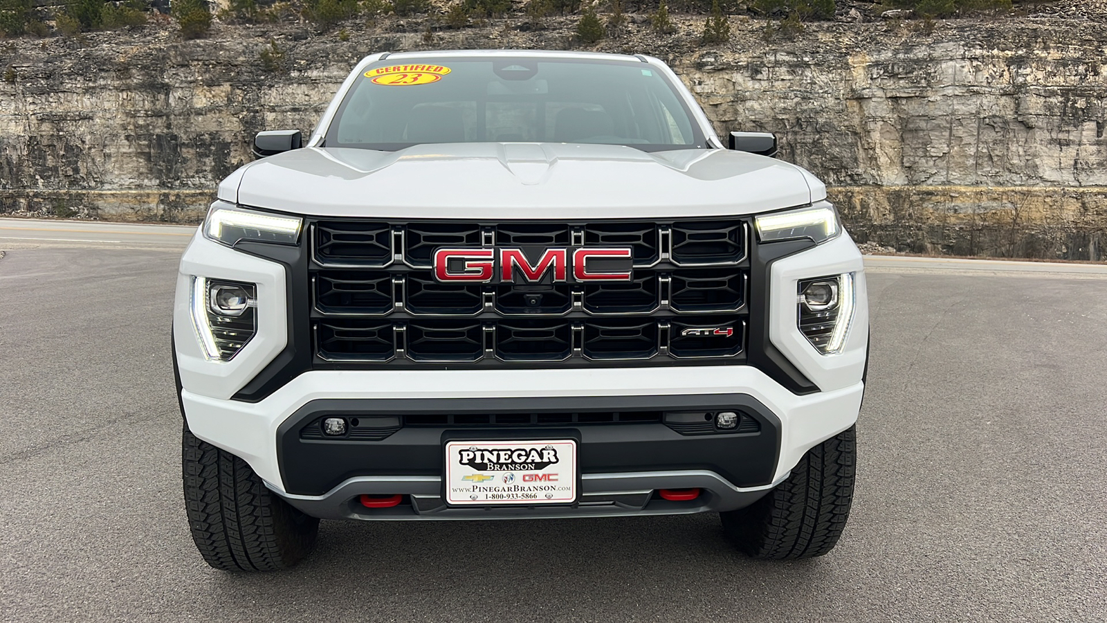 2023 GMC Canyon 4WD AT4 2