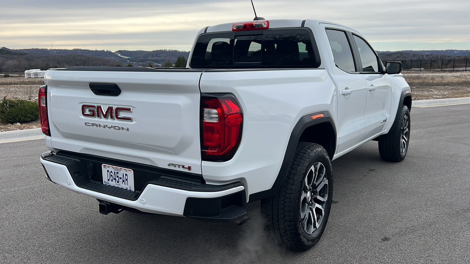 2023 GMC Canyon 4WD AT4 8