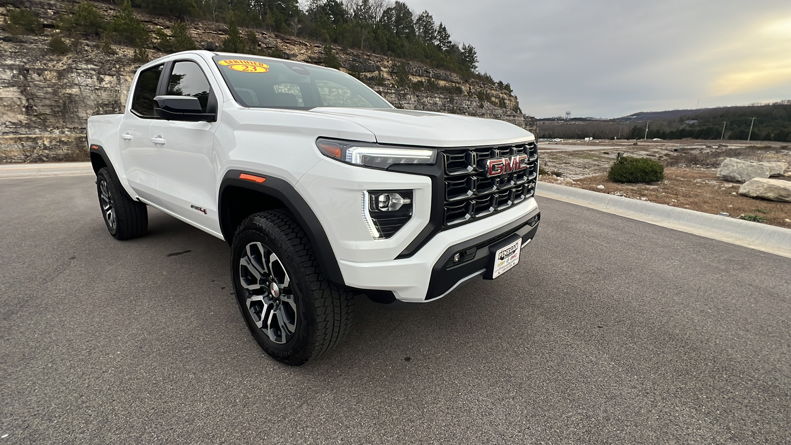 2023 GMC Canyon 4WD AT4 29