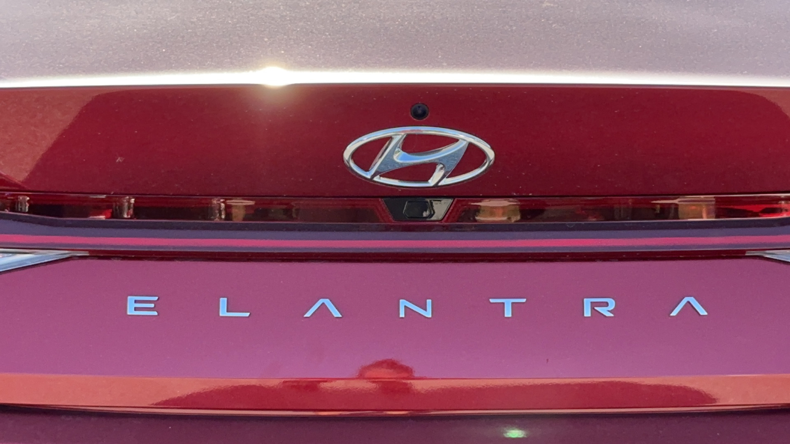 2023 Hyundai Elantra Hybrid Limited 9