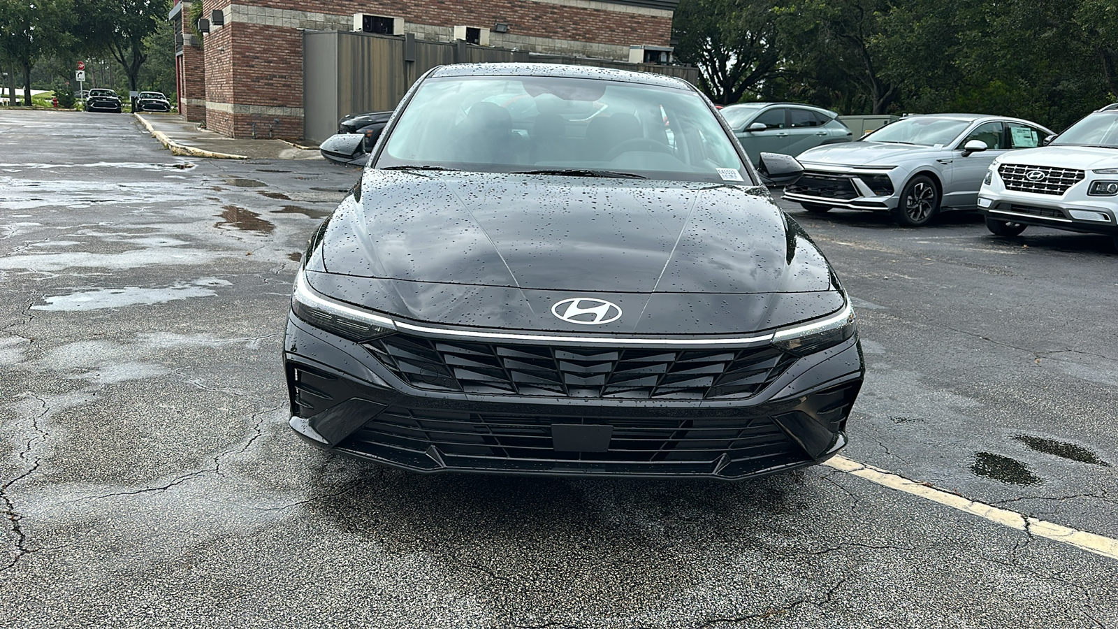 2024 Hyundai Elantra SEL 2