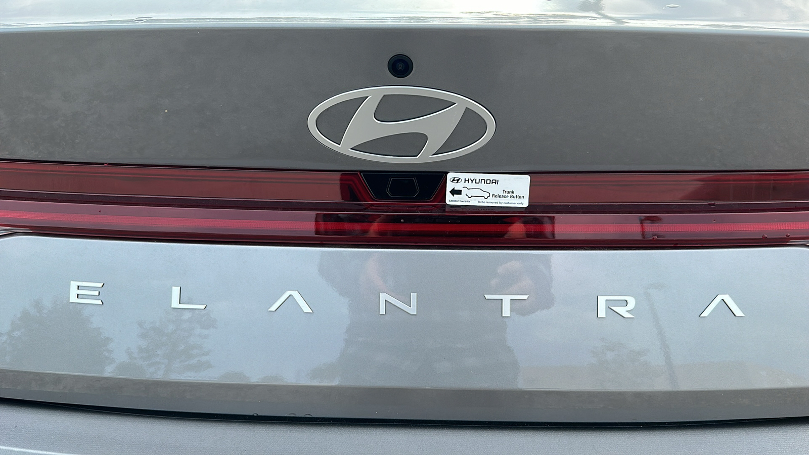 2024 Hyundai Elantra Limited 9