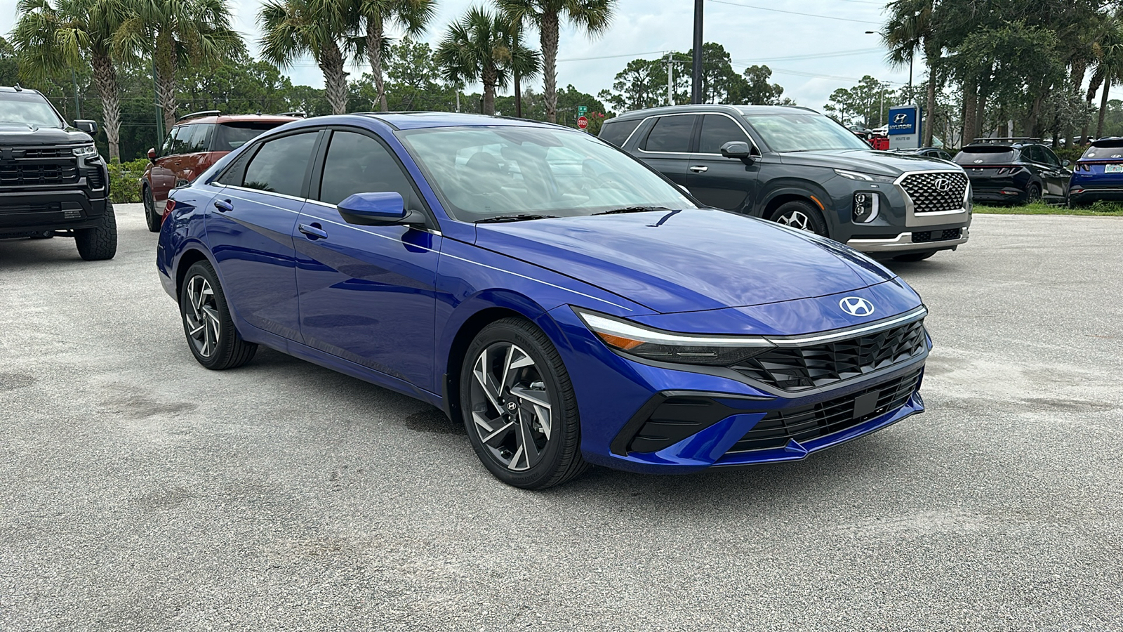 2024 Hyundai ELANTRA SEL 1