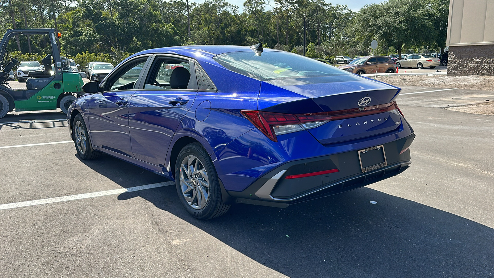 2024 Hyundai Elantra Hybrid Blue 5