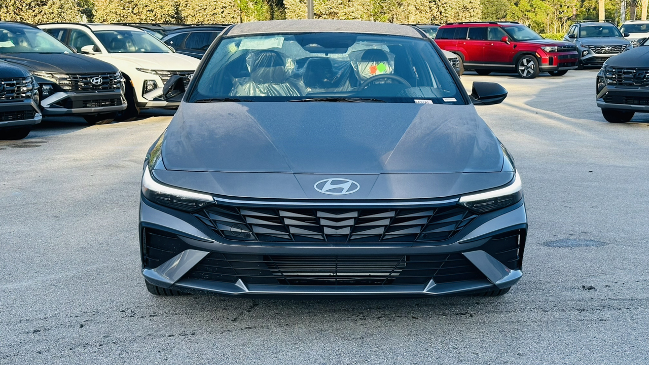 2025 Hyundai Elantra SEL 2