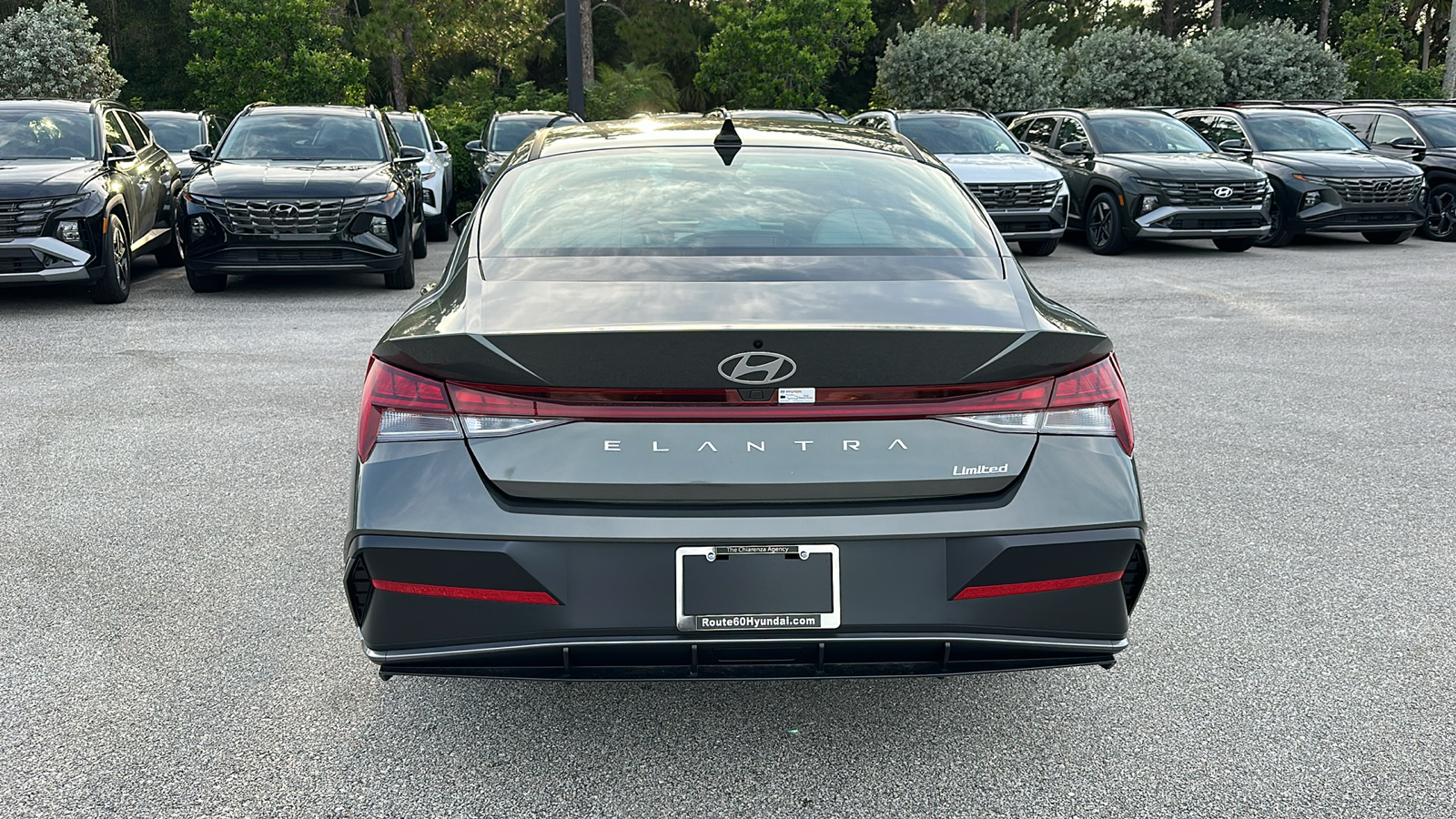 2025 Hyundai Elantra Limited 6