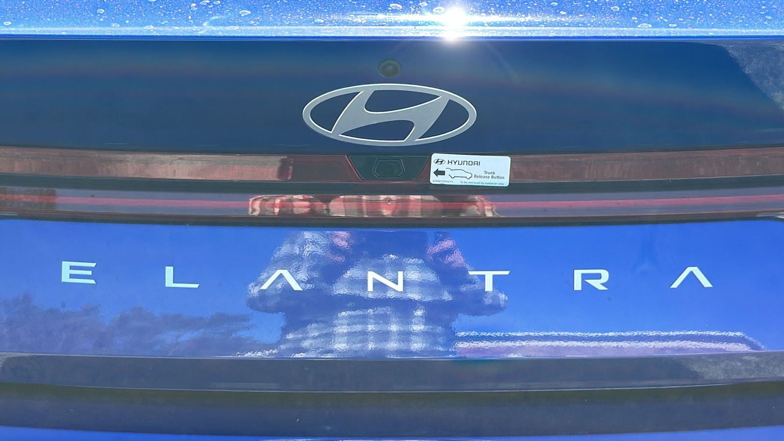 2025 Hyundai Elantra Limited 9