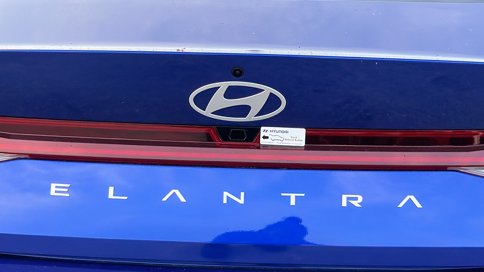 2025 Hyundai Elantra SEL 9