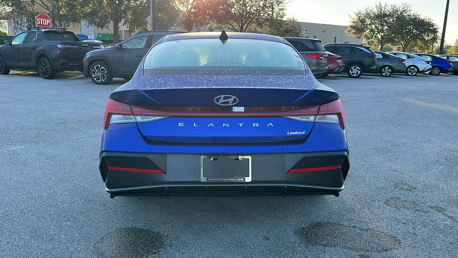 2025 Hyundai Elantra Limited 6