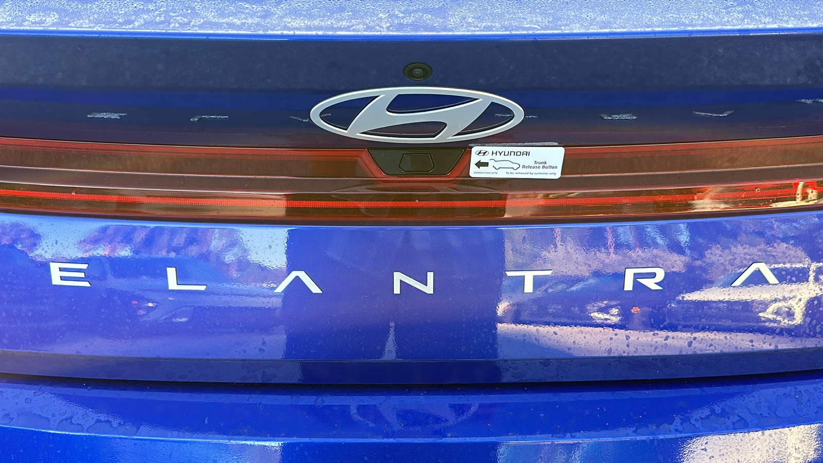 2025 Hyundai Elantra Limited 9