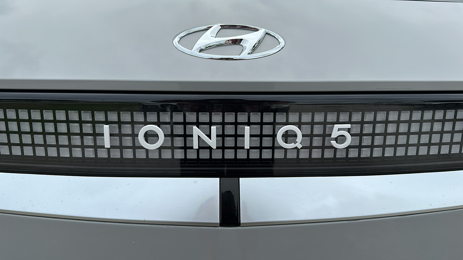 2022 Hyundai IONIQ 5 Limited 9